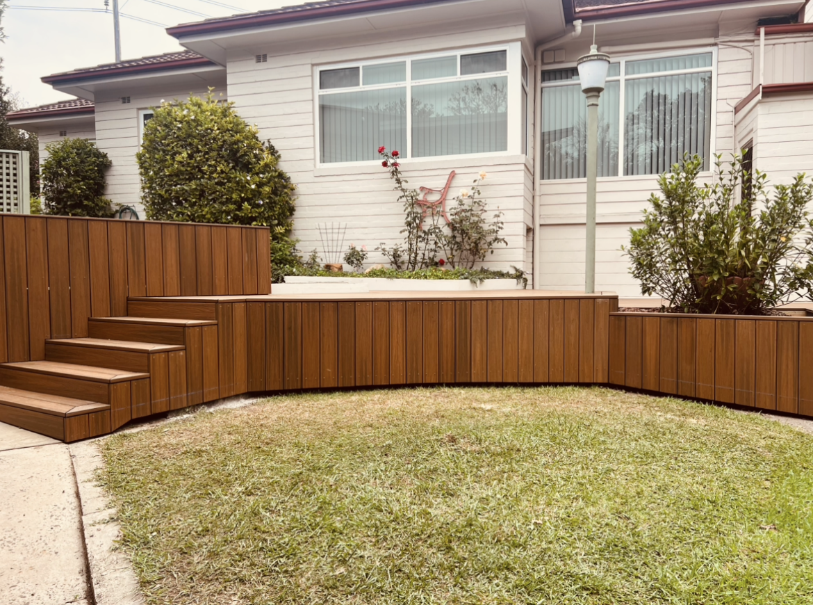 Custom timber deck and steps built by Cove Custom Carpentry across the Illawarra & South Coast