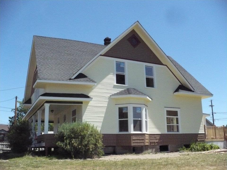 Craftsman residential exterior painting side elevation by Rivercrest Home Services LLC in Wenatchee WA