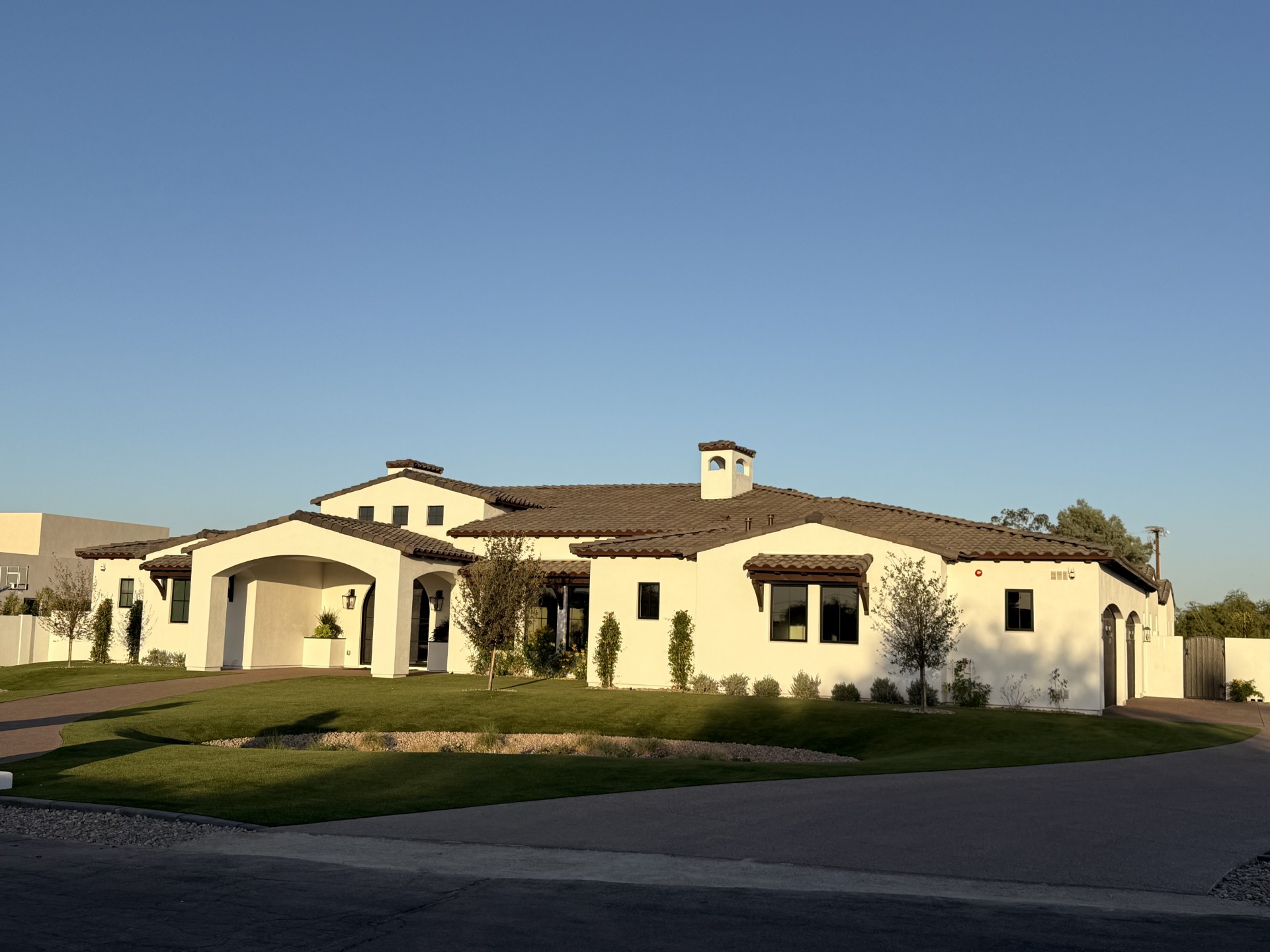 Luxury Sprawling Ranch Concrete S-Tile Roofing