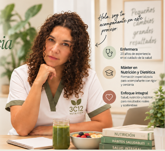 Profesional sanitaria de 3C12 en su consulta de nutrición