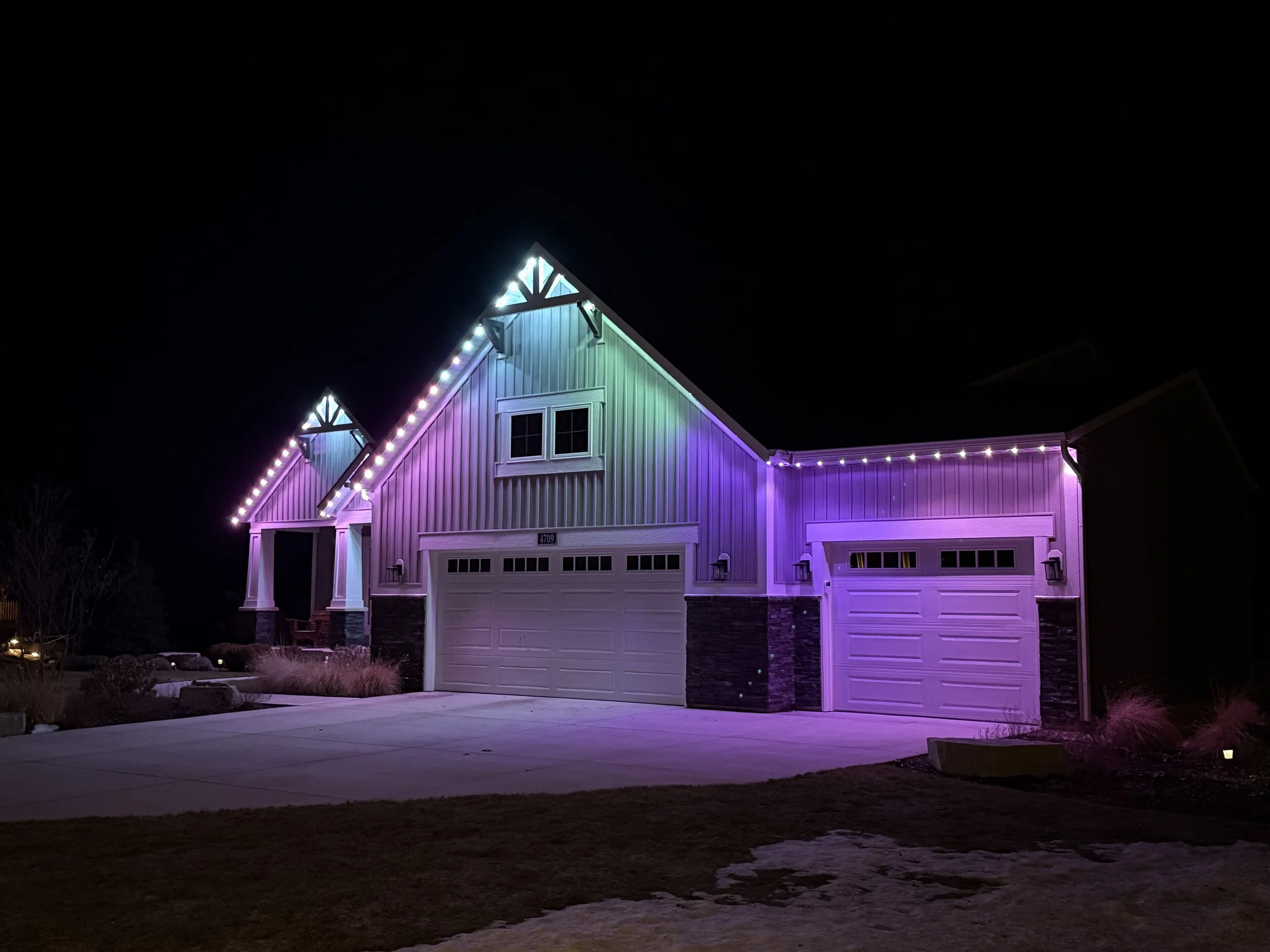 Aurora Seasonal Smart Lighting installation in Venice, Florida by Aurora Premier Lighting