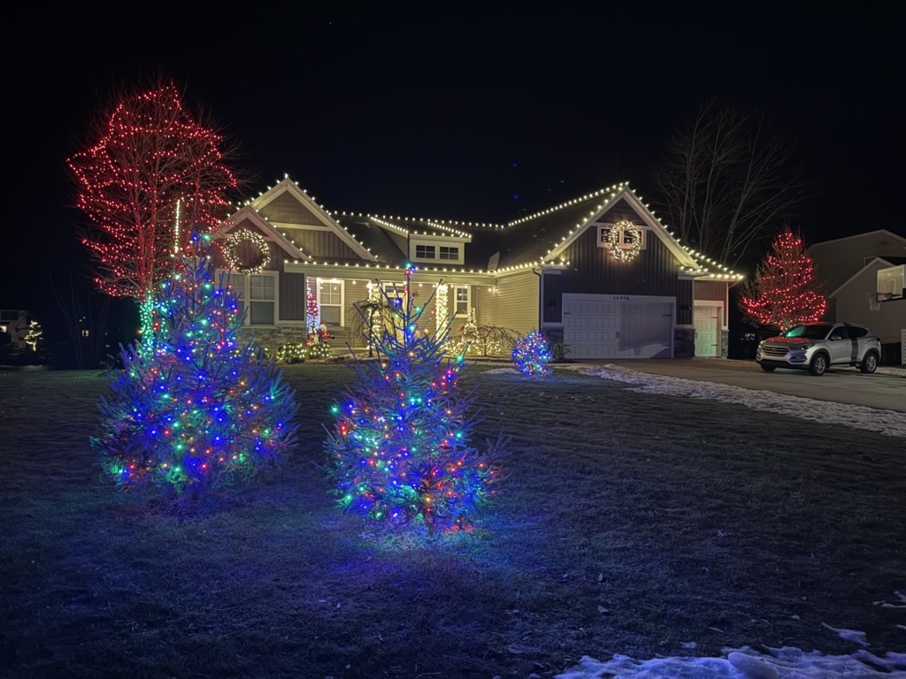 Aurora Premier Lighting traditional holiday installation