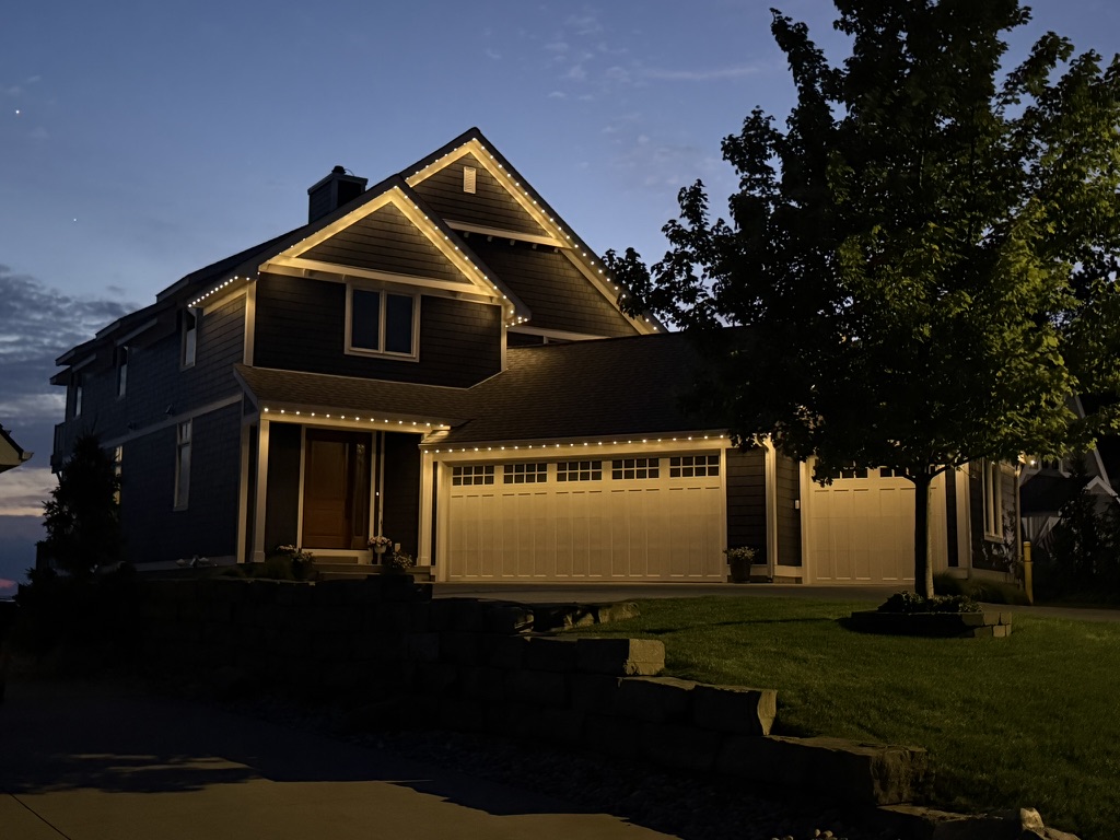 Aurora Premier Lighting seasonal smart lighting project 3