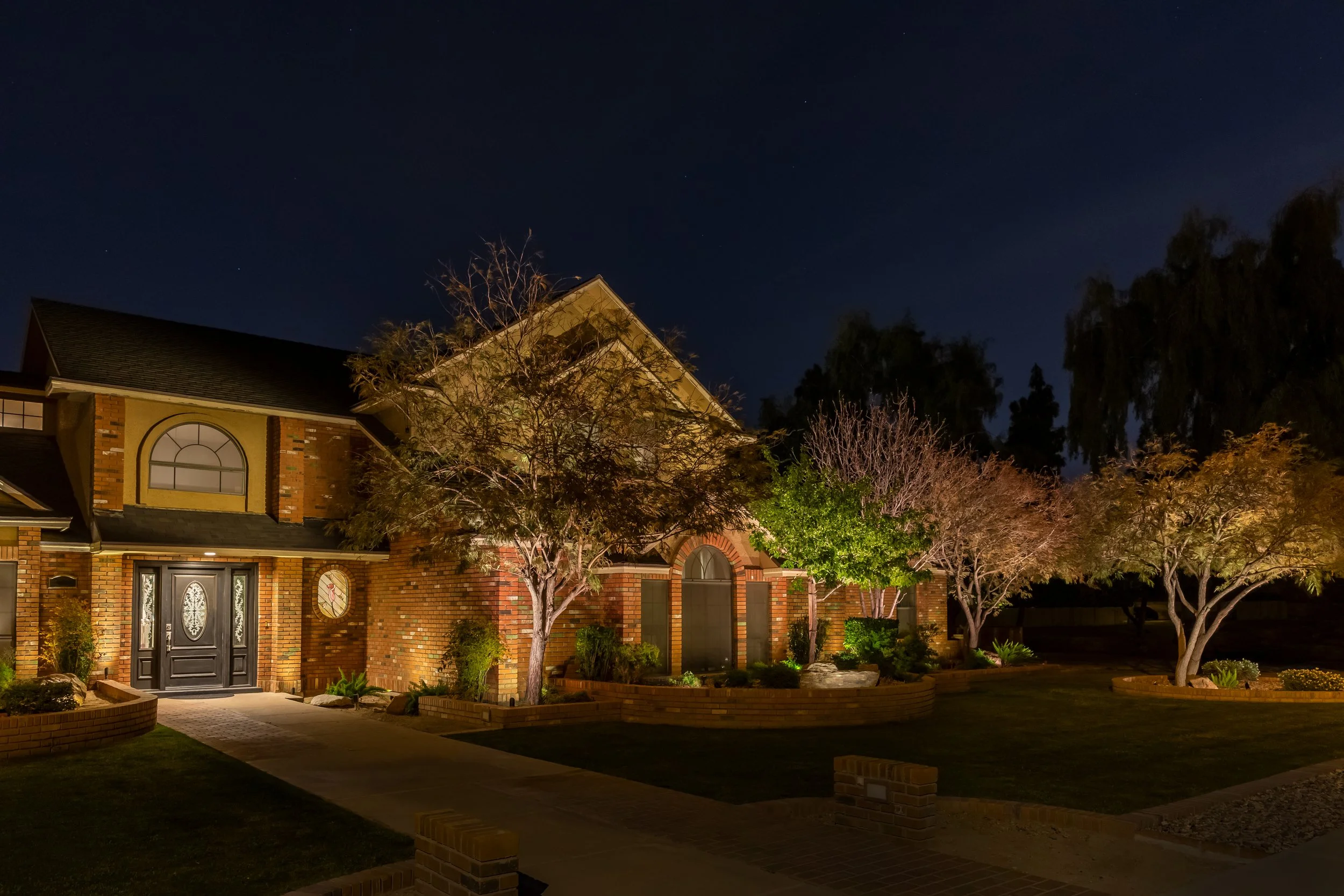 Aurora Premium Landscape & Architectural Lighting installation by Aurora Premier Lighting — photo 3