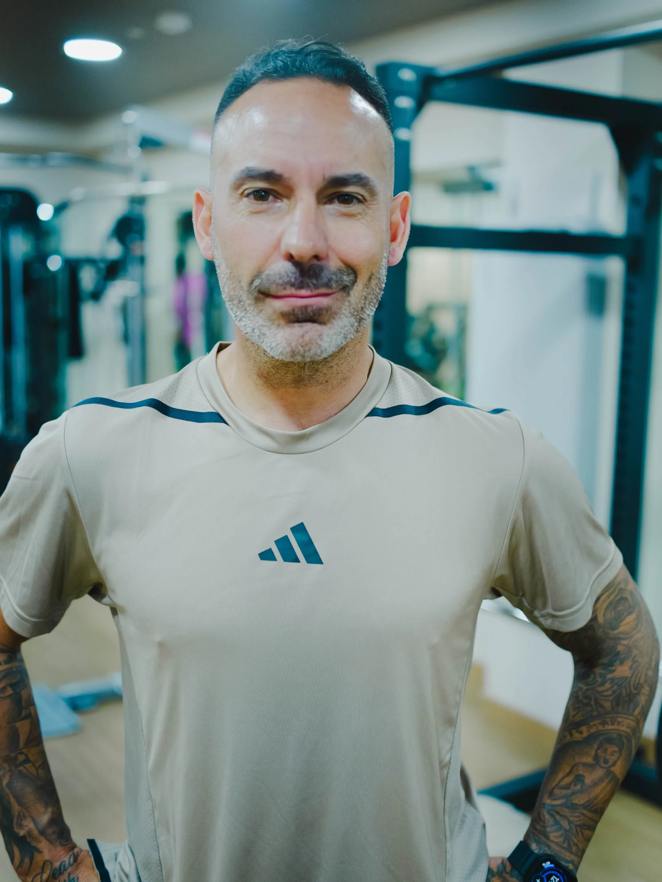 Paul Delgado, entrenador personal en su gimnasio en Costa Adeje
