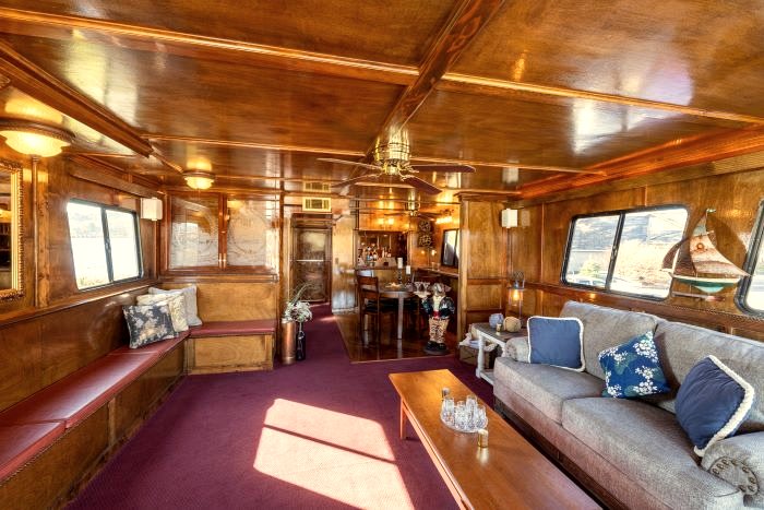 Newport Belle 3