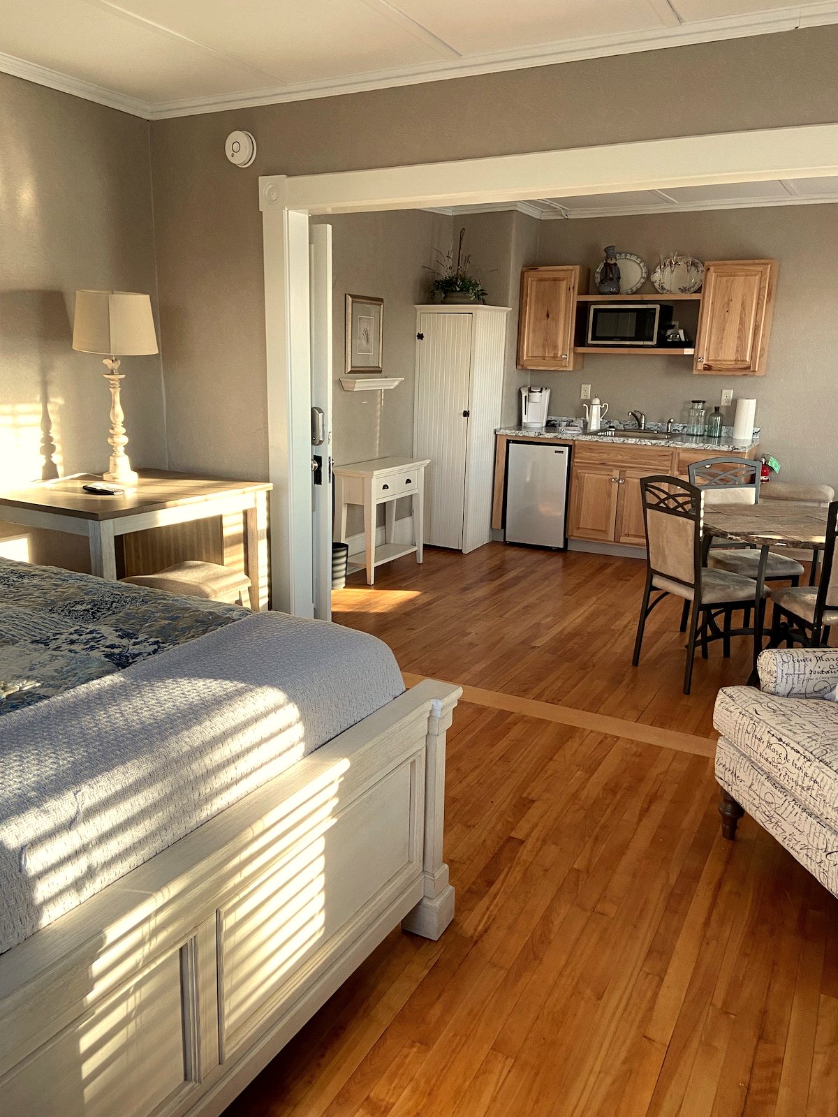 Tavern Suites 3