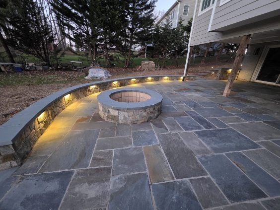 Curved Masonry Walls & Fire Pits