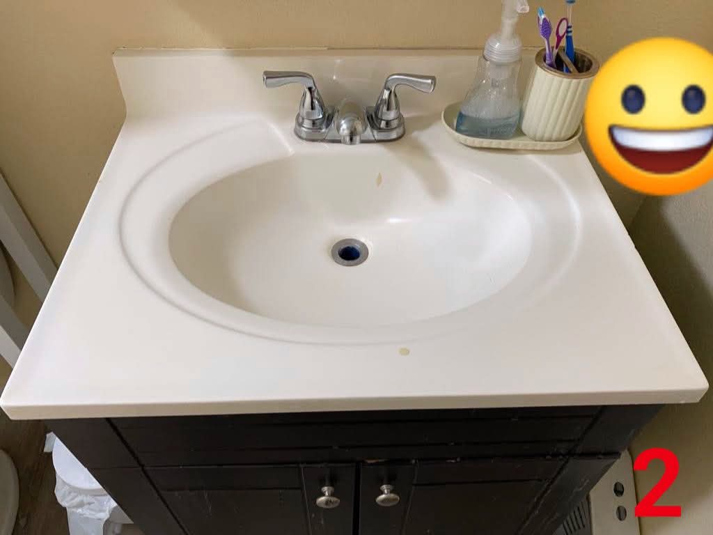 Spotless bathroom ceramic vanity and sink polish by Lorena García Cleaning Services