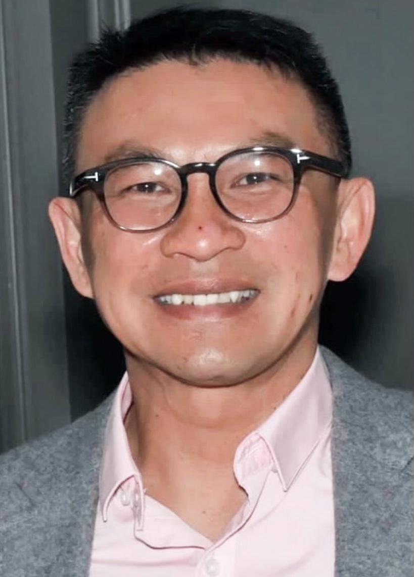 Duc Pham, Owner and On-Site Optician of Trendy Eyewear