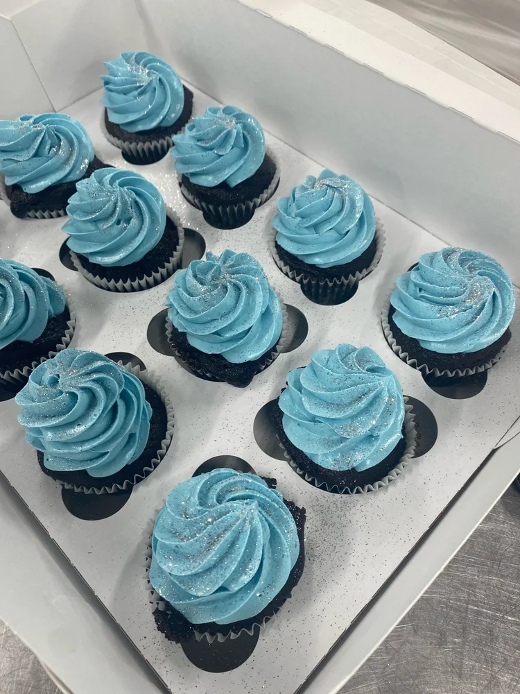 Glitter Buttercream Cupcakes