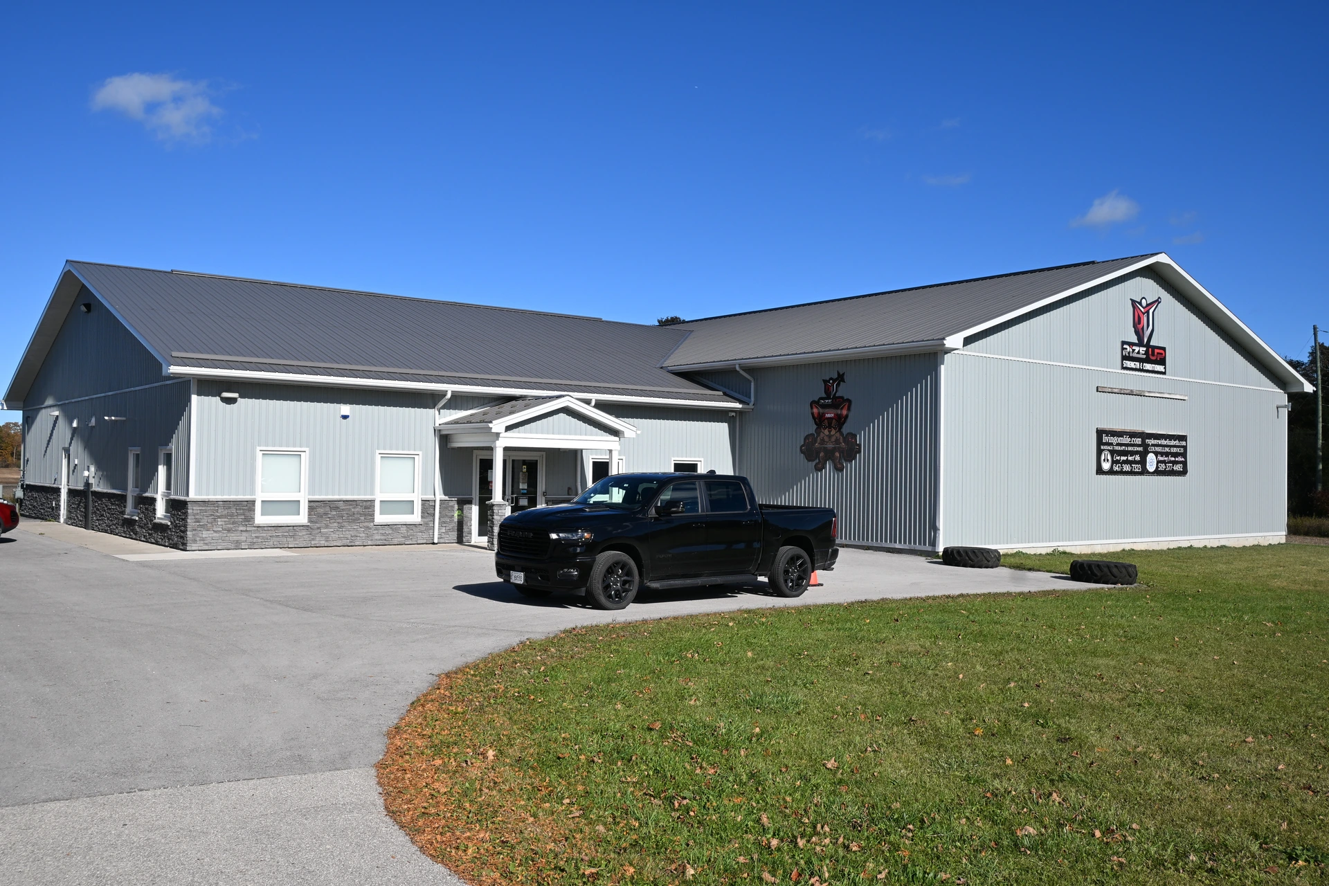 Rize Up Strength and Conditioning exterior building at 548 Princess St Georgian Bluffs