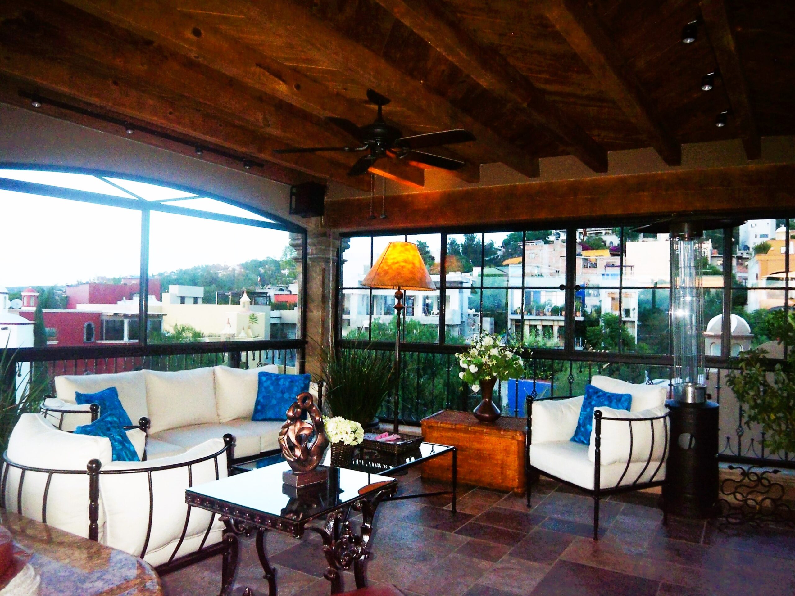 Casa Grande Interior Living Hall and Boveda Ceilings