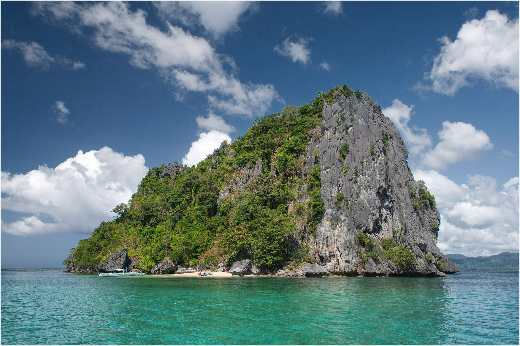 Bukal Island next Cadlao