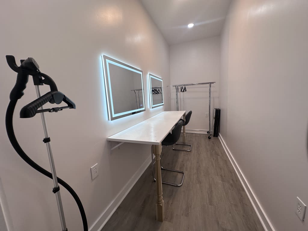 Dedicated Makeup & Dressing Suite