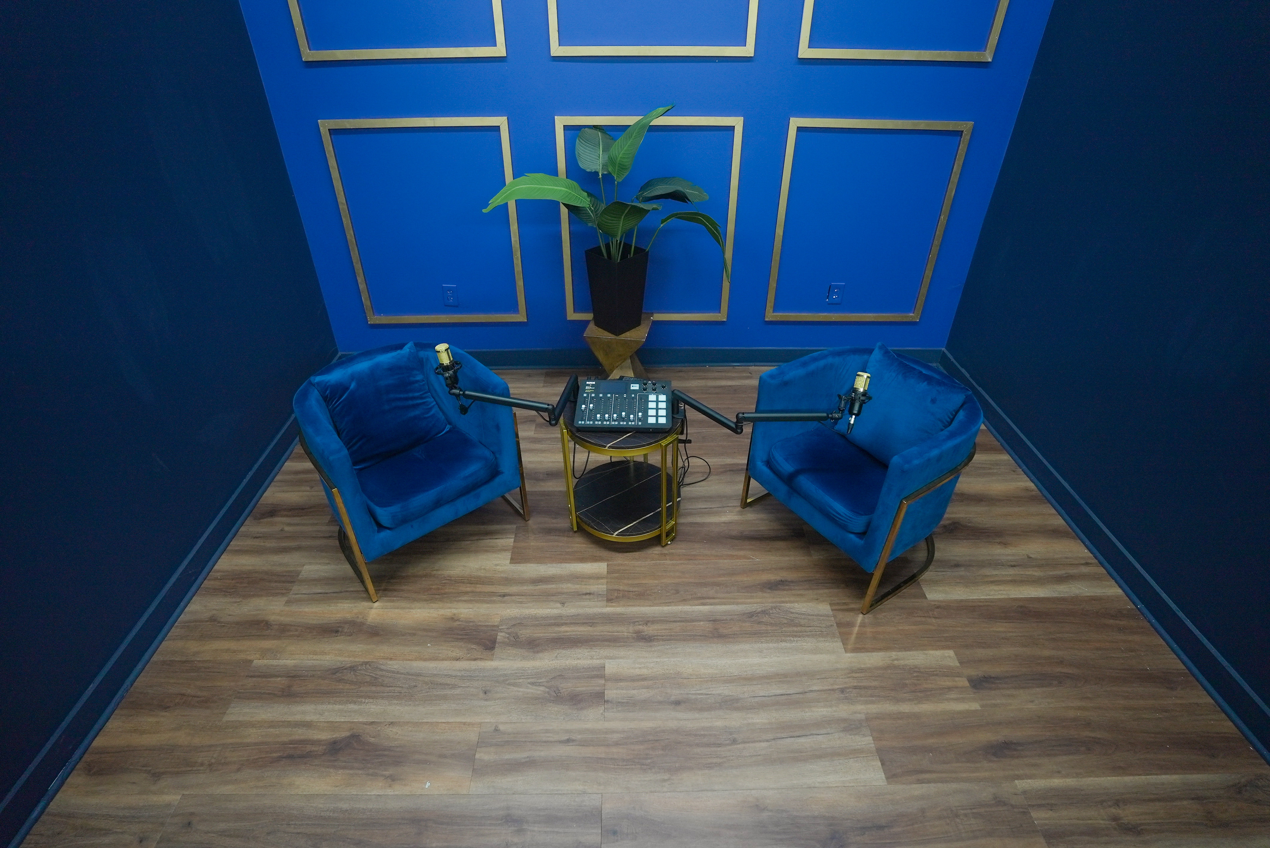 Blue Royalty Room