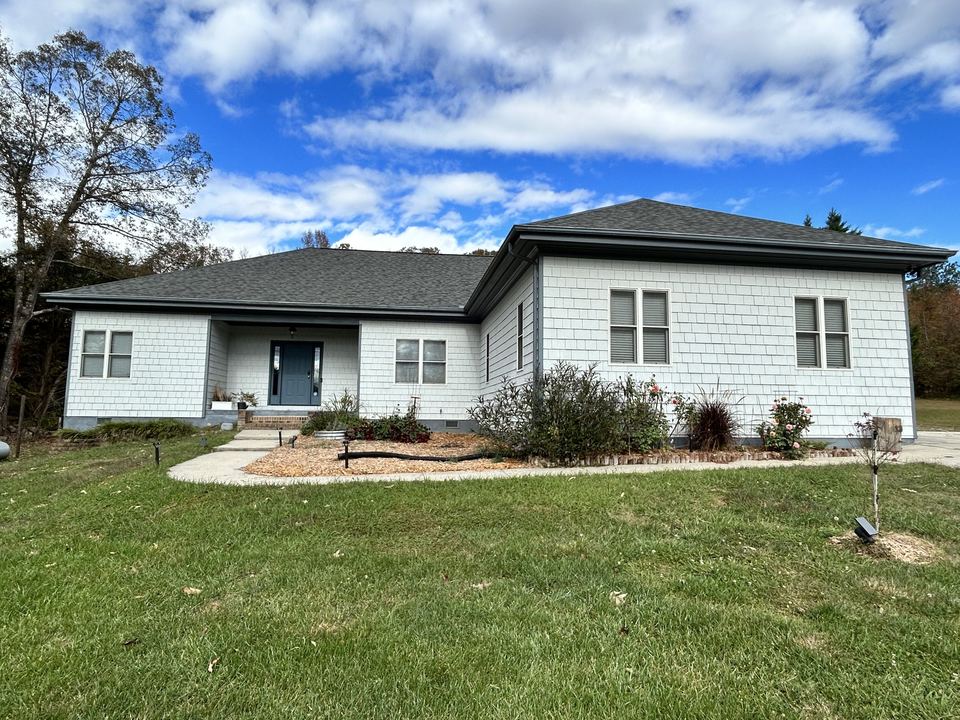 Exterior painting and remodeling in Huntersville