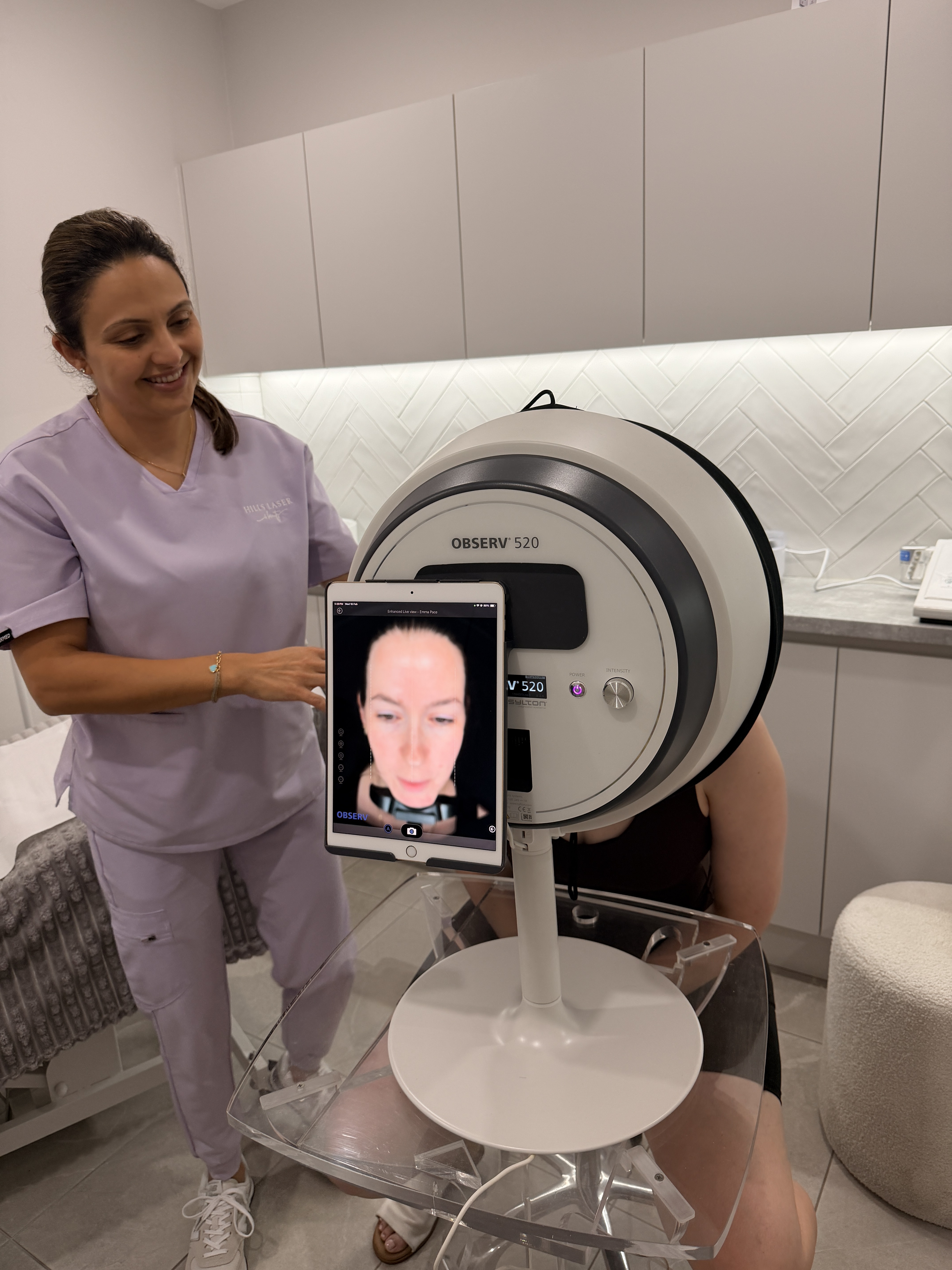 Sarah conducting Observe skin imaging analysis at Hills Laser & Beauty