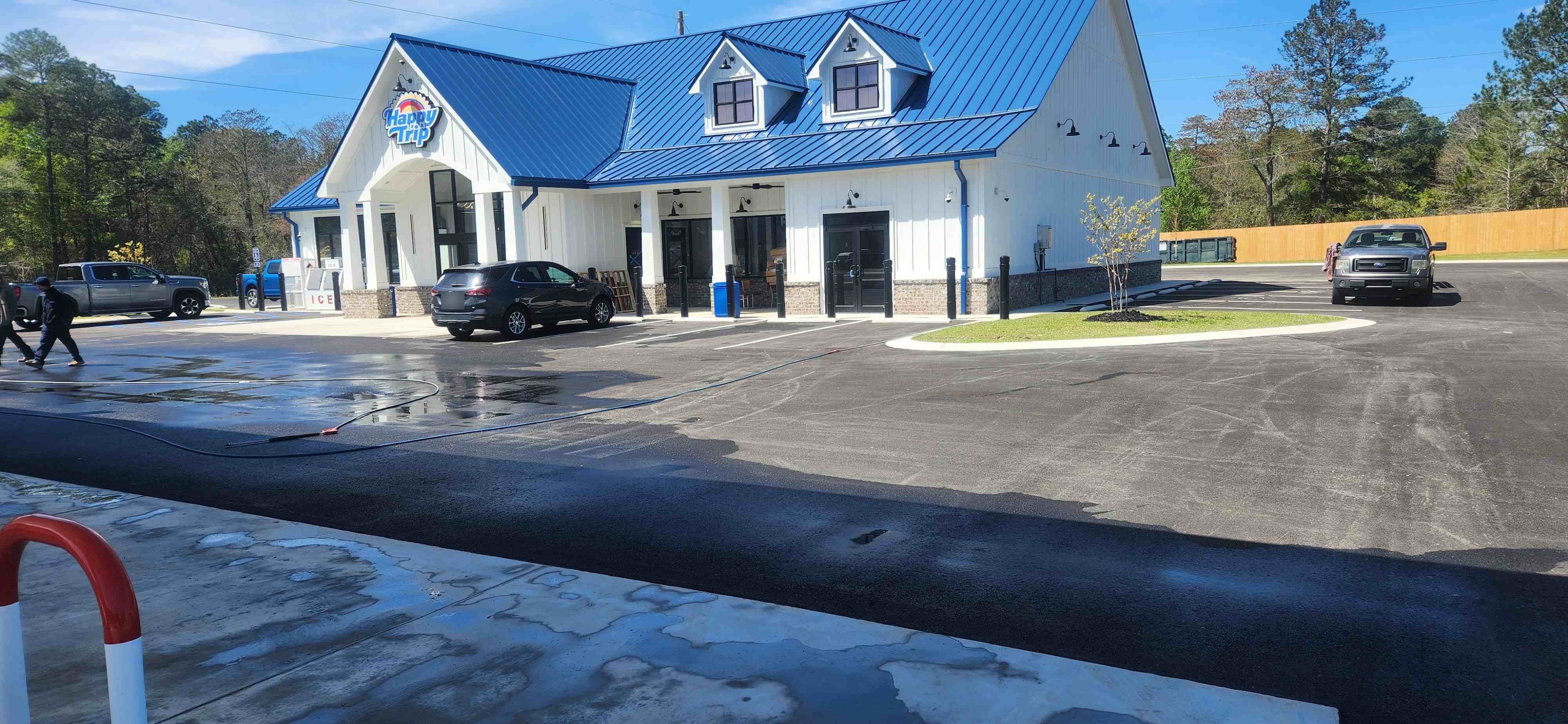 Mr Power Clean commercial storefront, retail parking lot and entry sidewalk pressure washing in South Georgia