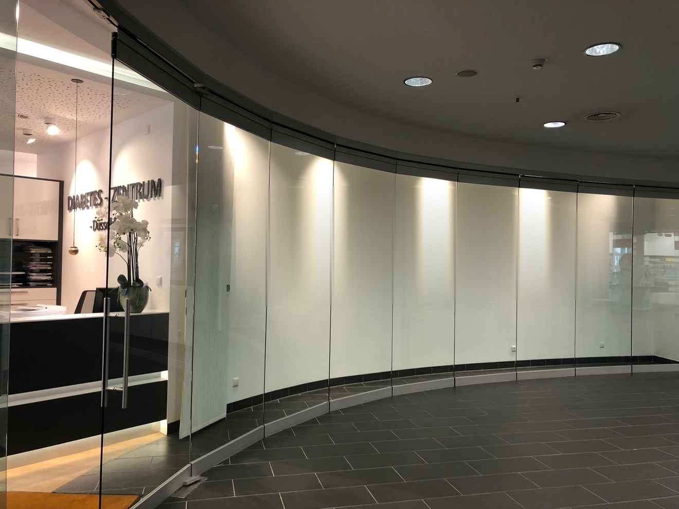 Werbeanlagen – vor der Folierung
