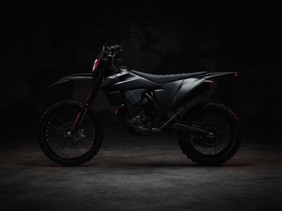 Apollo DB-21 — a dirt bikes on a dark studio backdrop, no brand logos