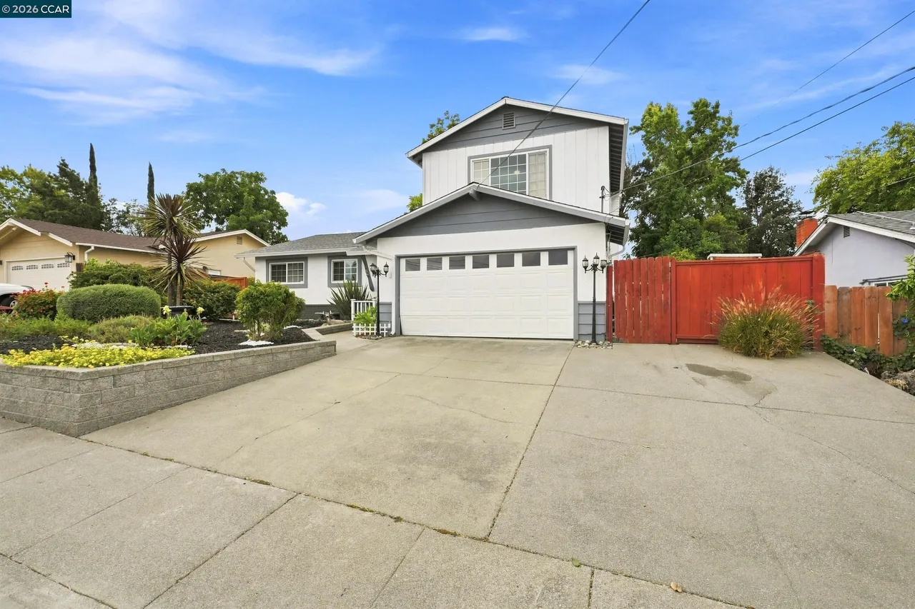 Garden and outdoor space at 2279 Saint George Dr