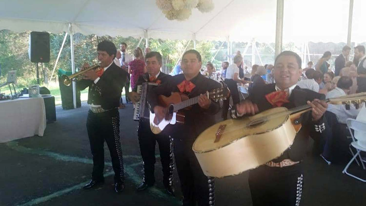 Celebración en Carpa de Eventos