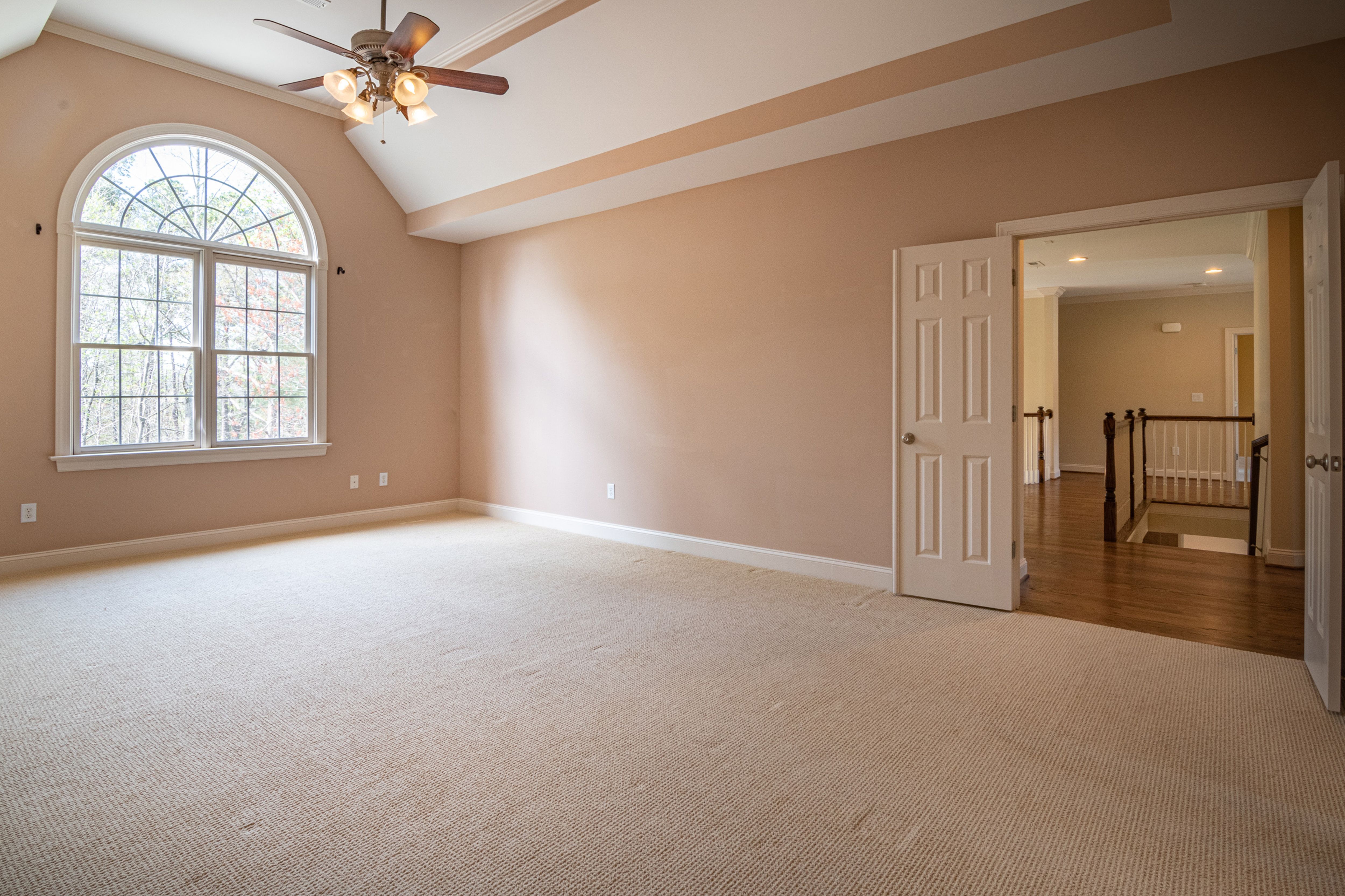 Carpet, LVP & Laminate Flooring Installation in Moses Lake, WA