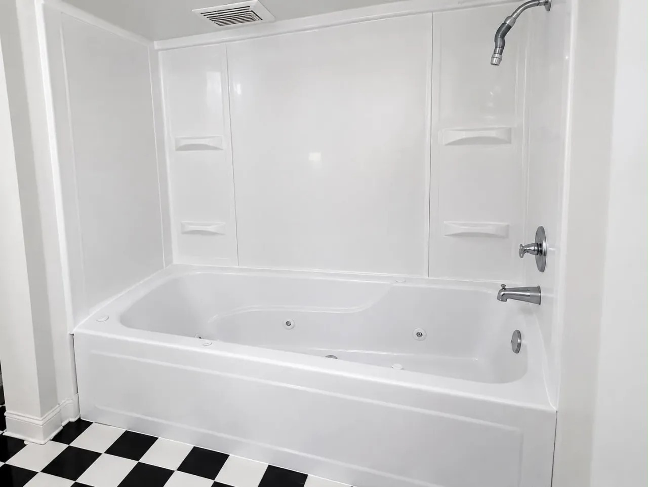 Residential & Commercial Cleaning