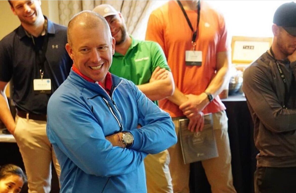 Lance Gill speaking and coaching in a group seminar setting