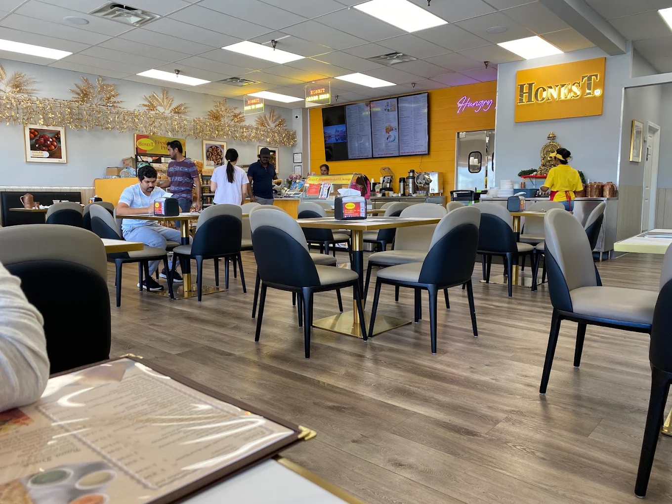 Honest Restaurant interior