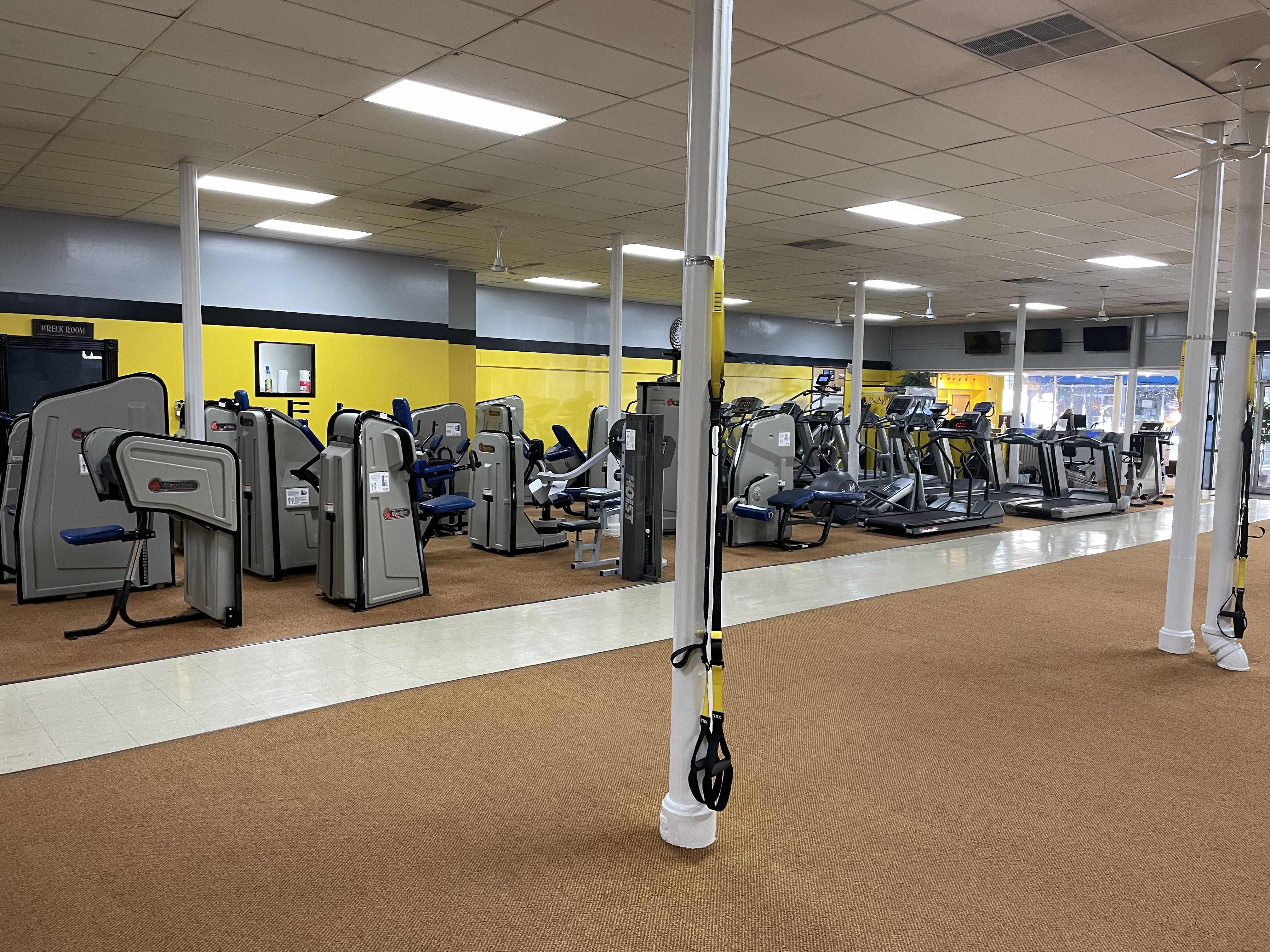 JJR Next Level Ottawa fitness facility cardio equipment area