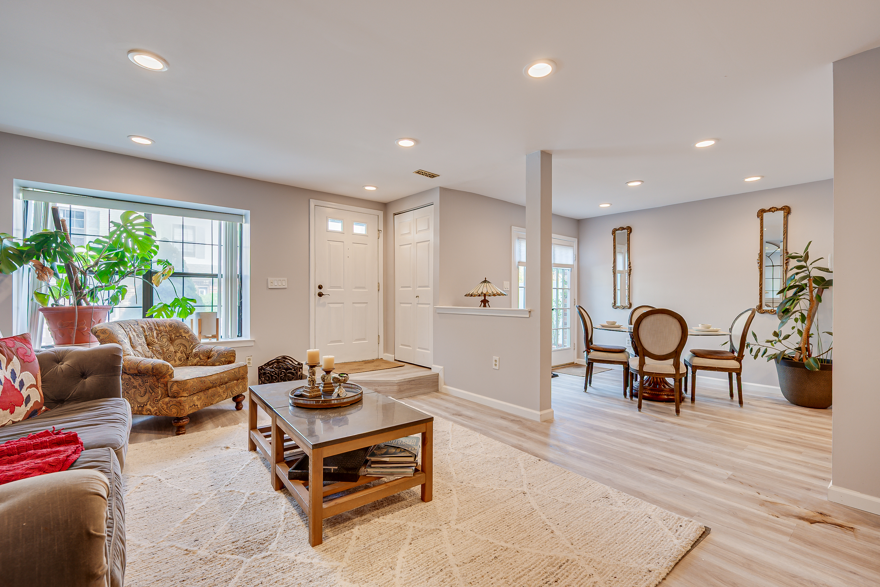 Open Living to Dining View