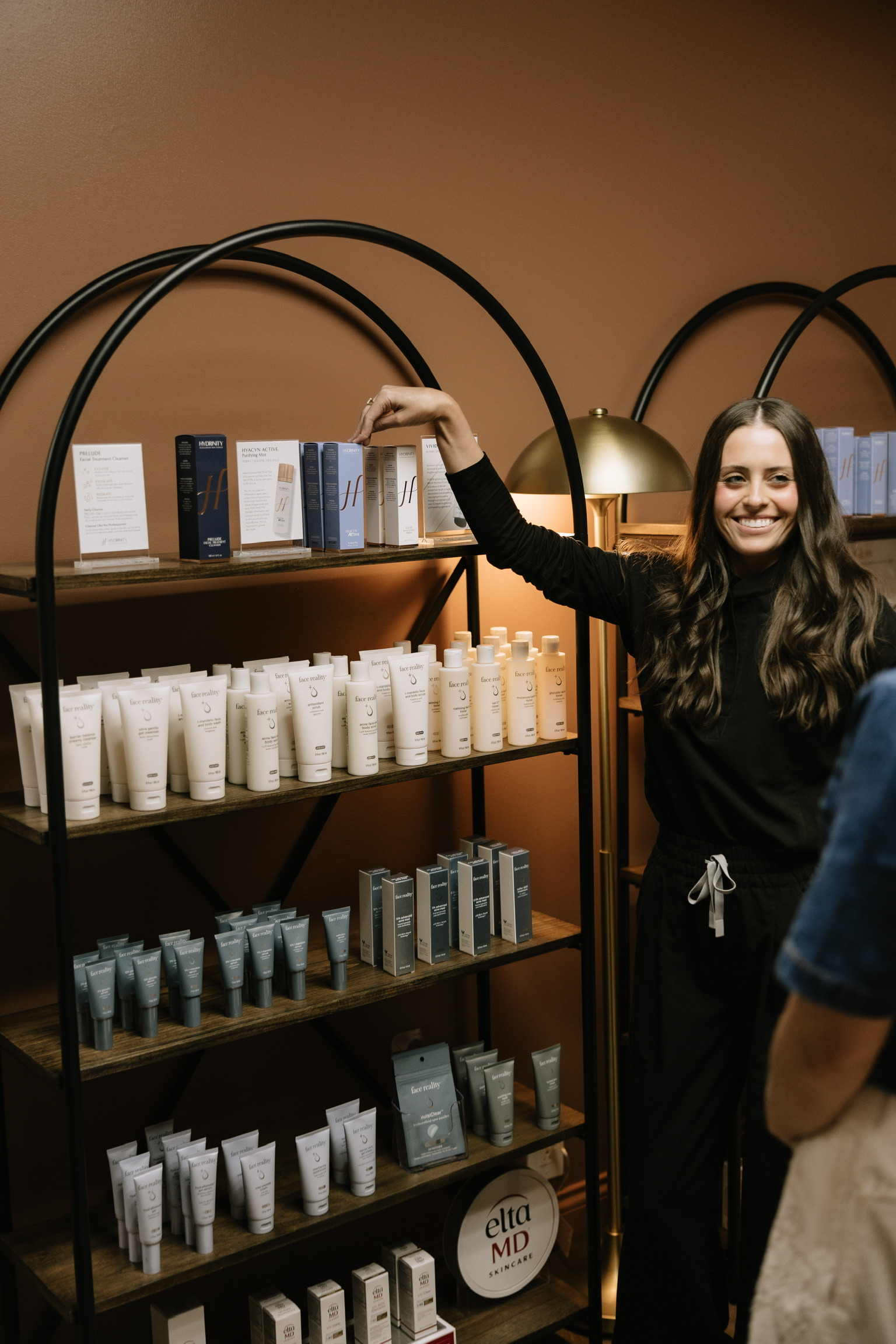 Alchemē Skincare & Retail Products