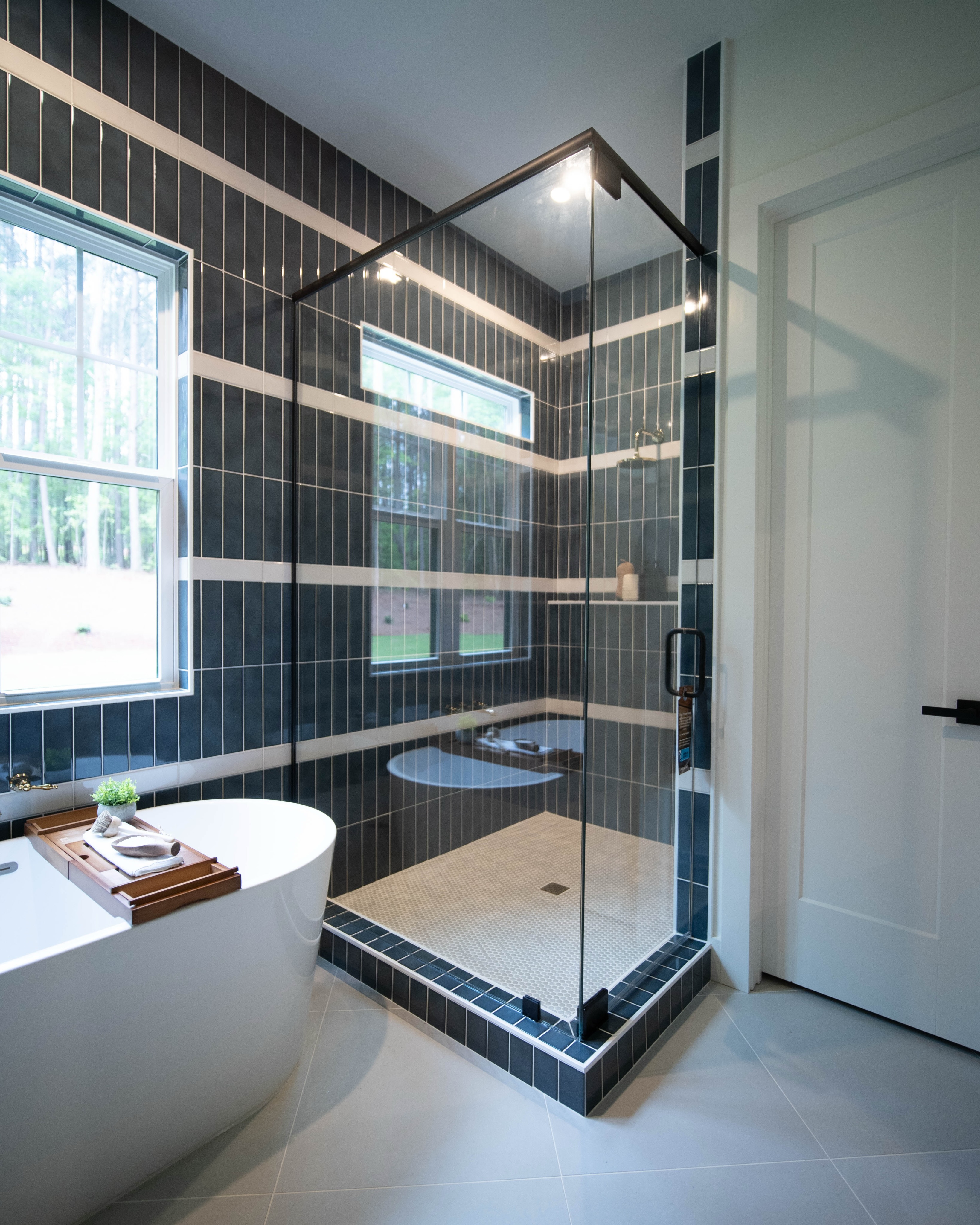 Luxury walk-in glass shower design