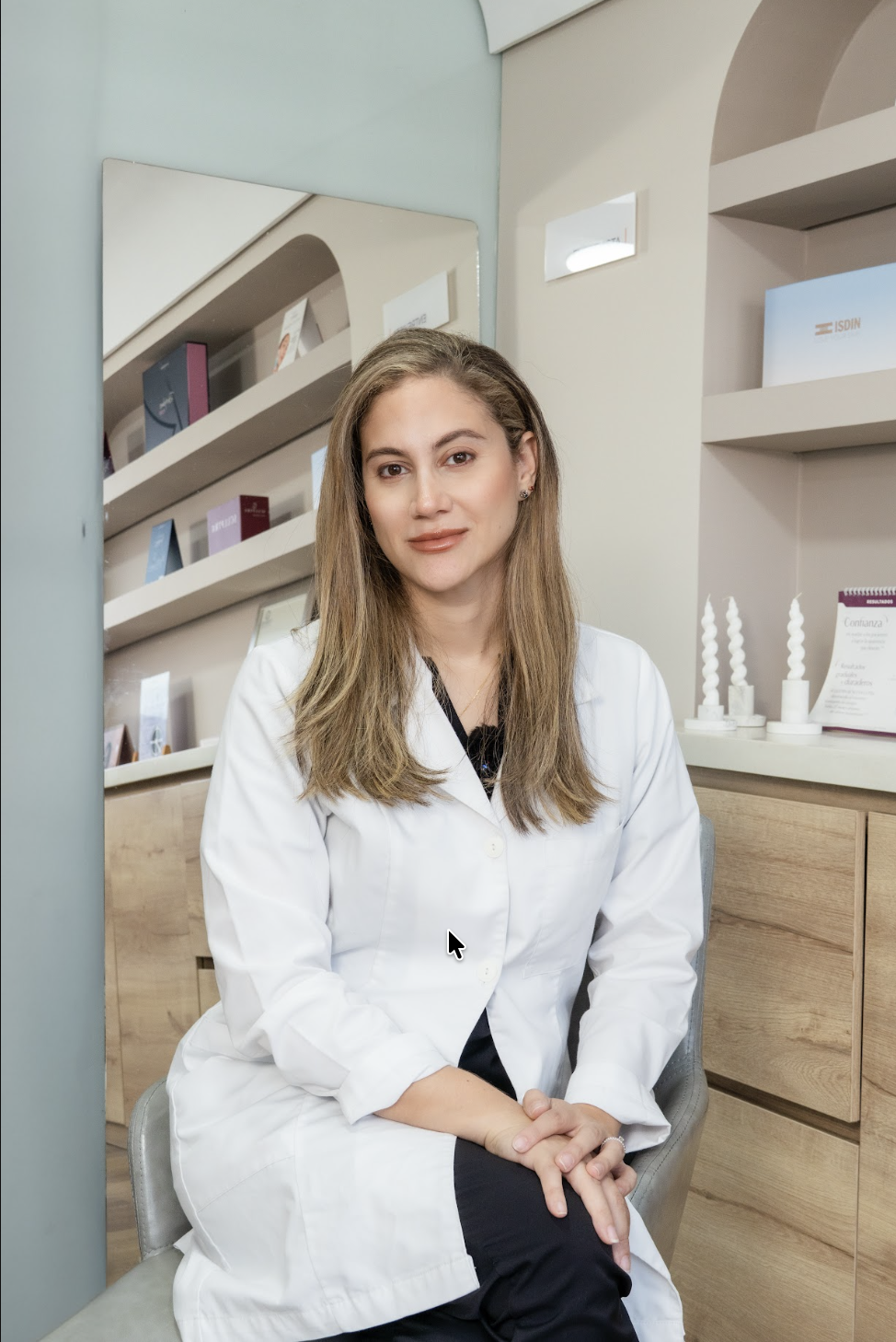 Dra. Alejandra Hernández R. — Médica y dirección médica