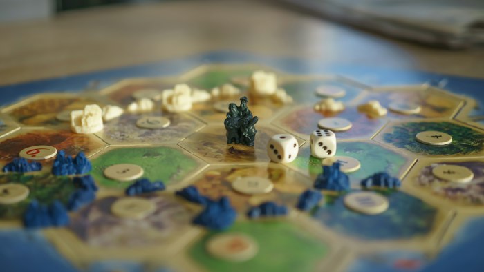Juego de Mesa Estratégico Familiar