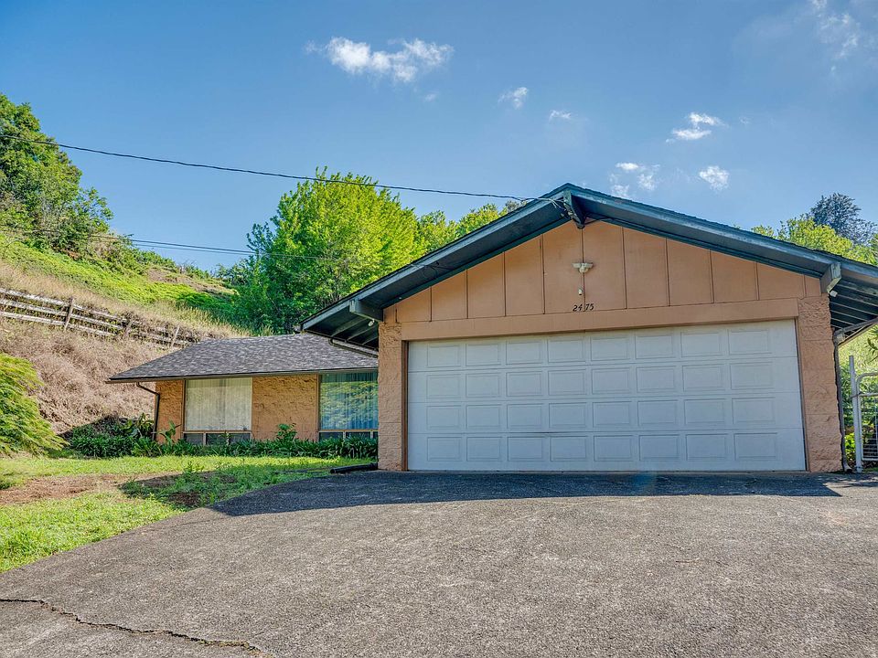 MLS #408424 — 2475 Kaupakalua Road, Haiku (actual listing photograph)