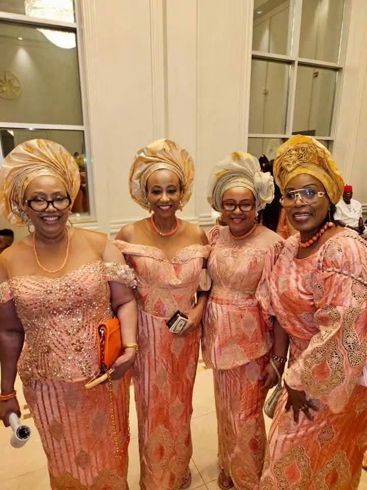 Canadian Sisters Coral Elegance