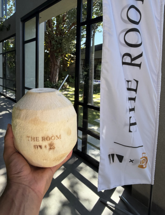 moments-branded-coconut-flag.webp