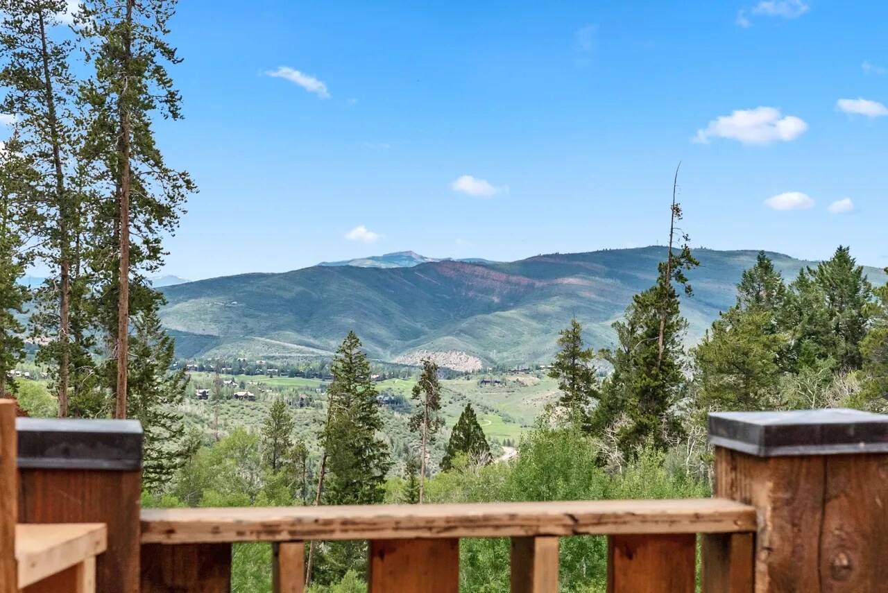 Mountain view from the Colorow Road estate