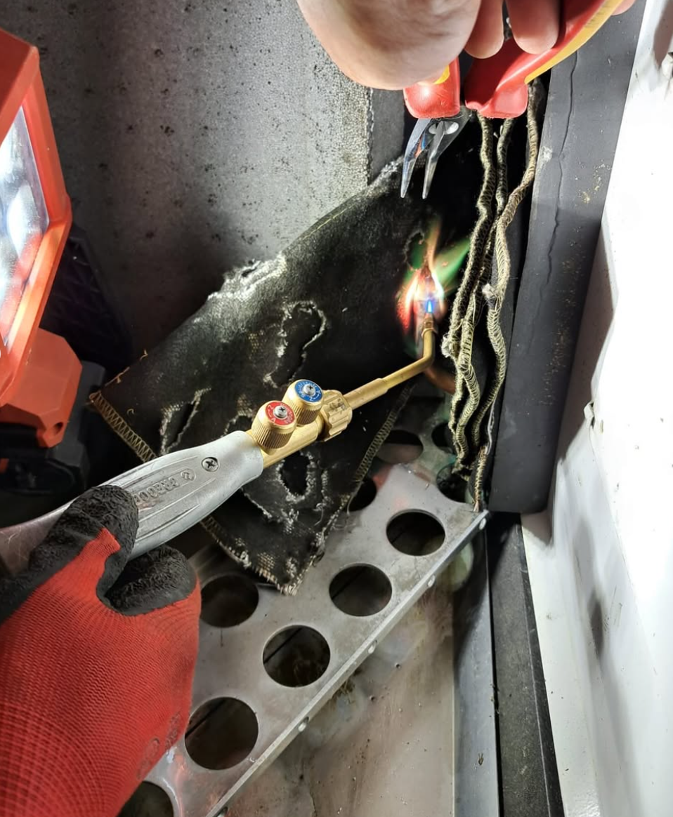 Hartlöten von Kälteleitungen unter Schutzgas