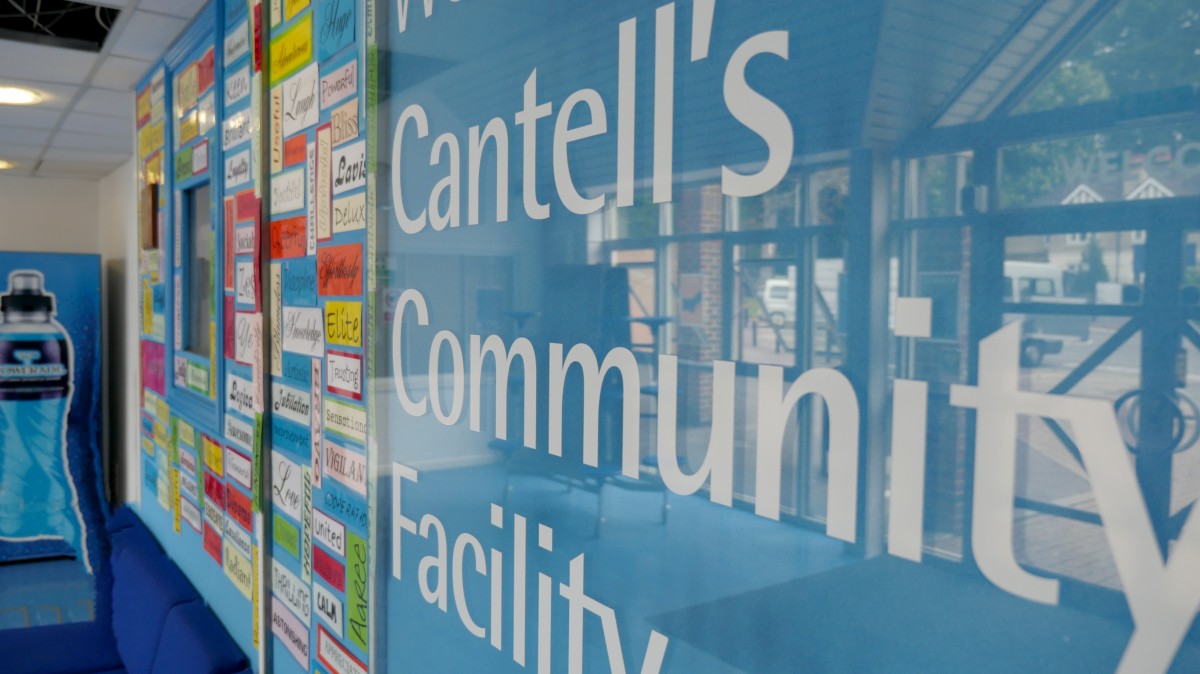Students at Cantell Summer School Centre entrance