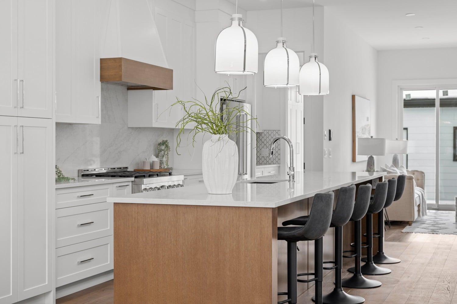 How to Incorporate Energy Efficiency Into Your Custom Home
