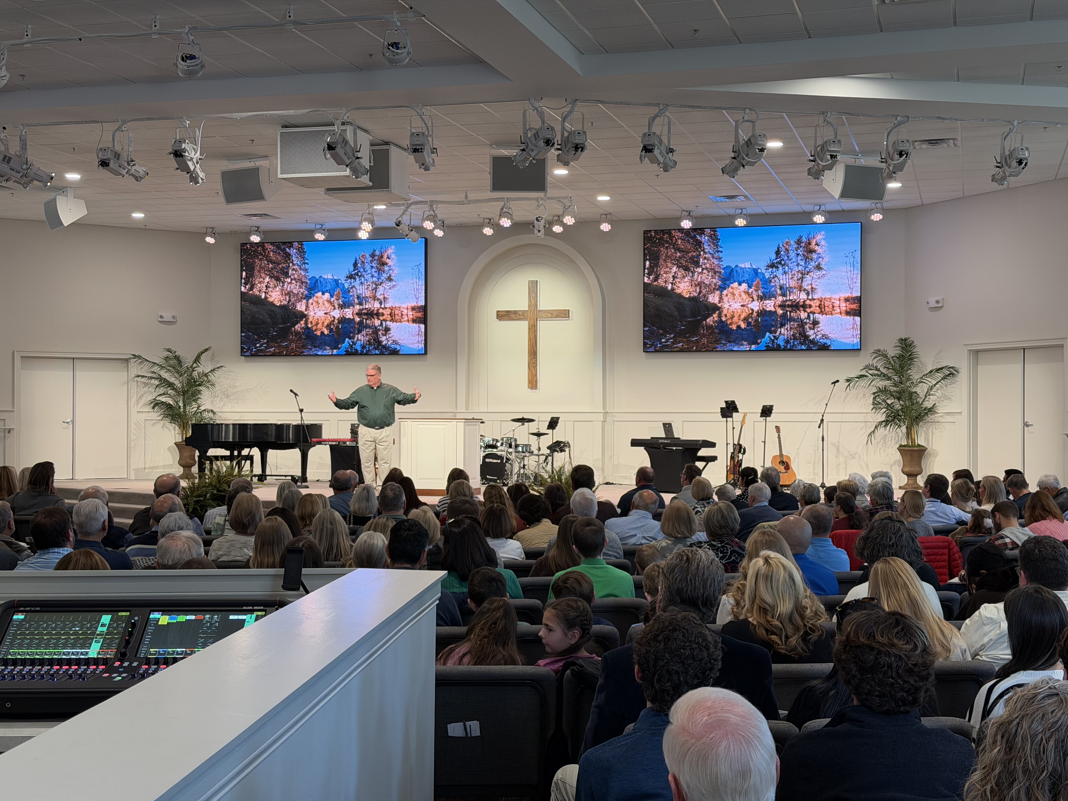 Christ Community Church