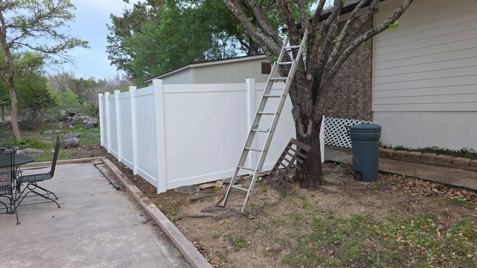 Vinyl & Composite Fencing