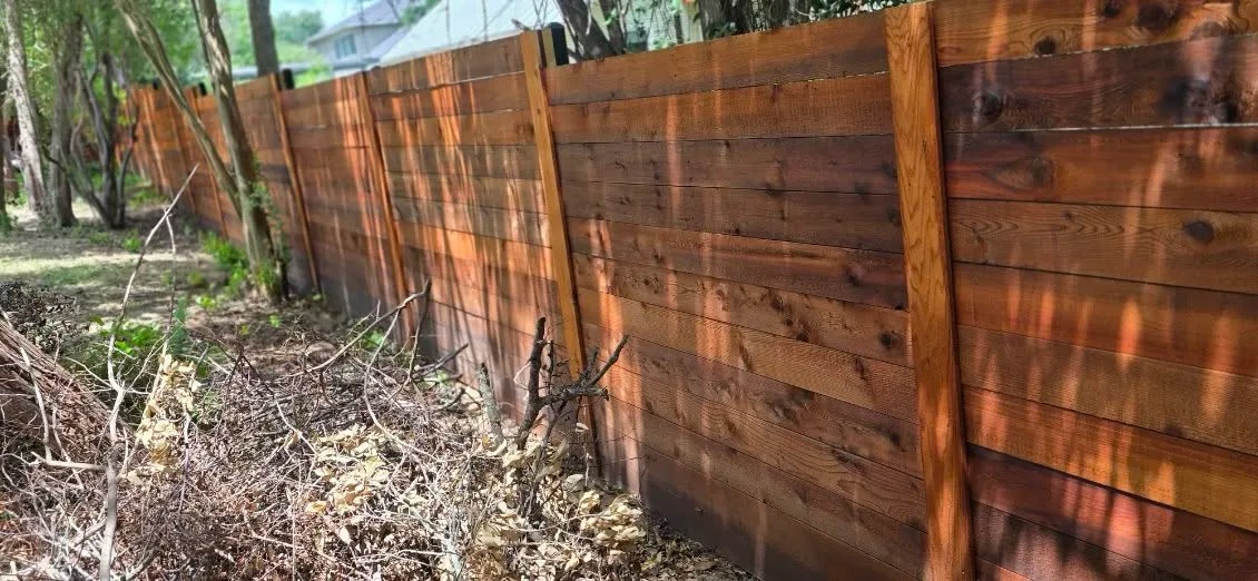 Full Perimeter Horizontal Privacy Fence