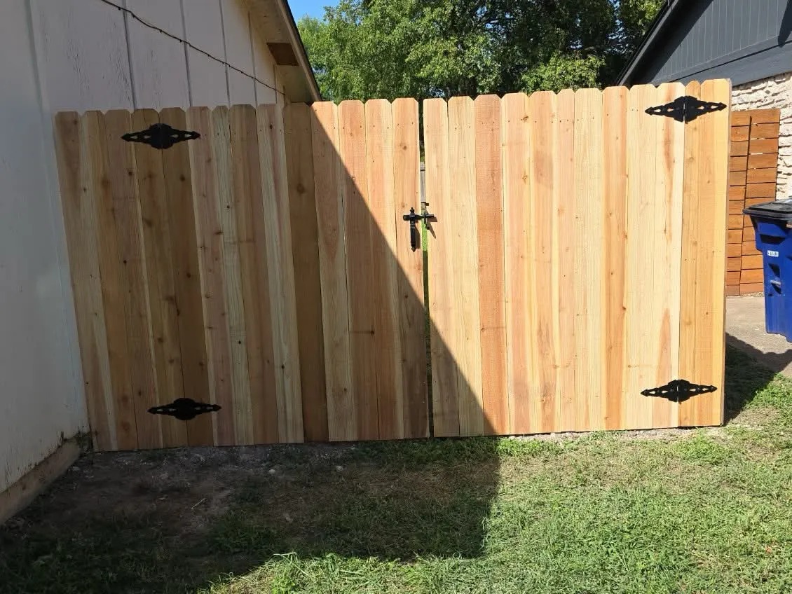 Cedar Double Walkthrough & Utility Gate with Heavy-Duty Hardware