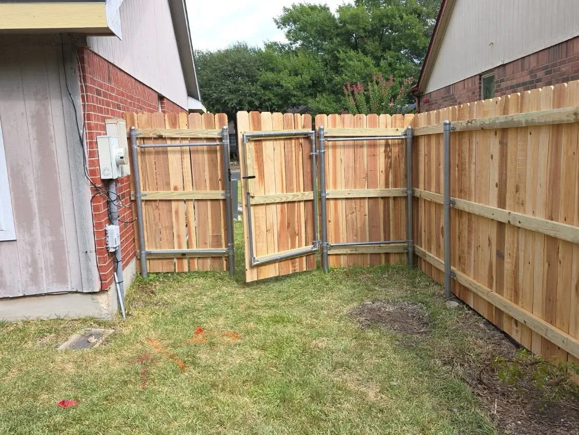 Steel-Reinforced Anti-Sag Cedar Walkthrough Gate