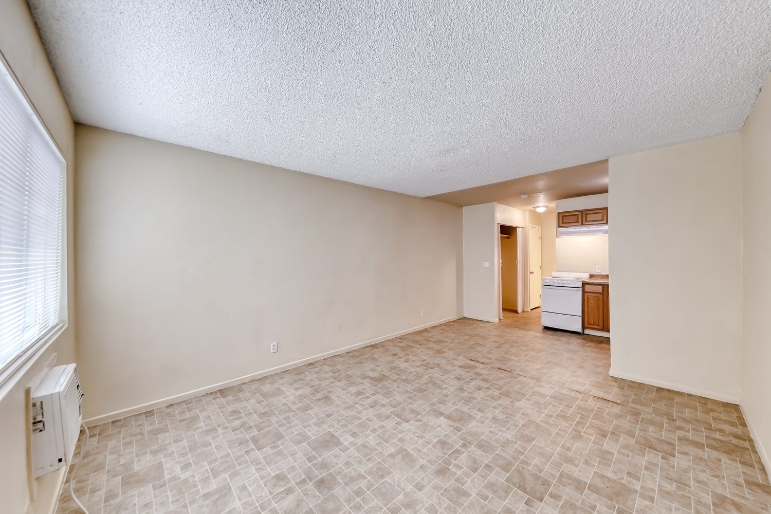 14_unit_interior_living_room